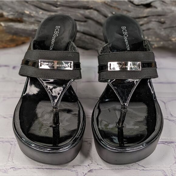 BCBGeneration Black Patent Leather Queenie Platform Wedge Thong Sandals - Picture 2 of 10